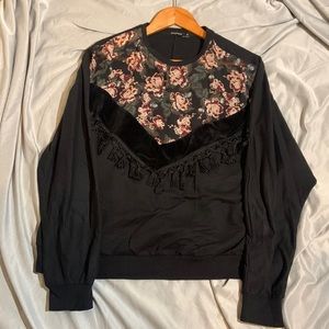 Boohoo floral black sweater
